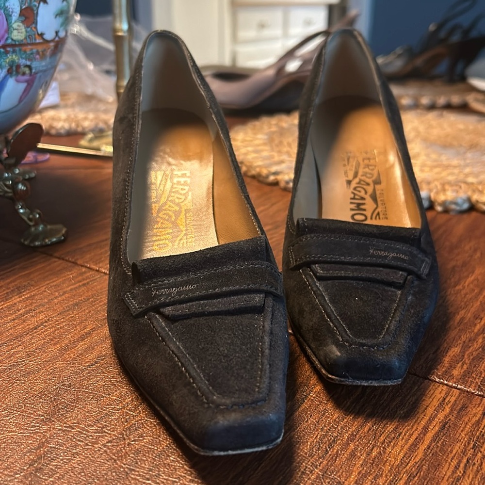 Beautiful black suede pumps
